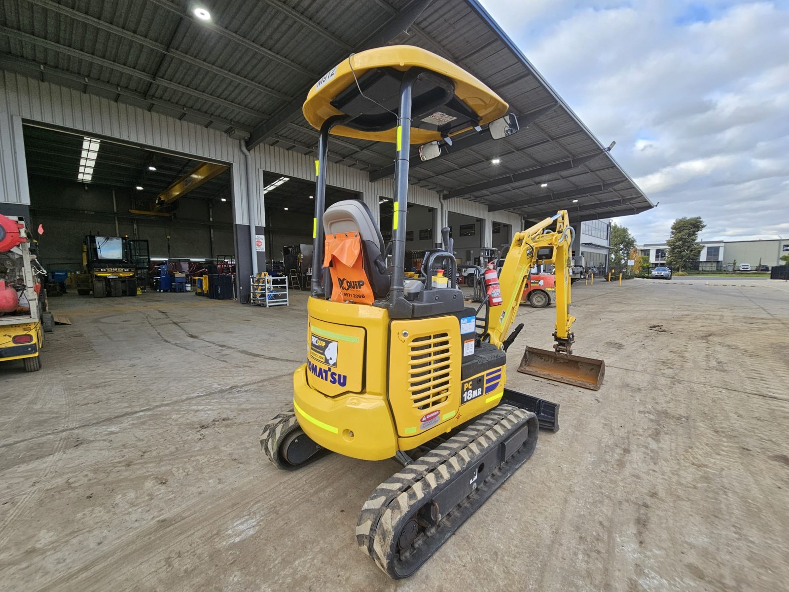 
								2022 Komatsu PC18MR-3 1.8T Excavator full									