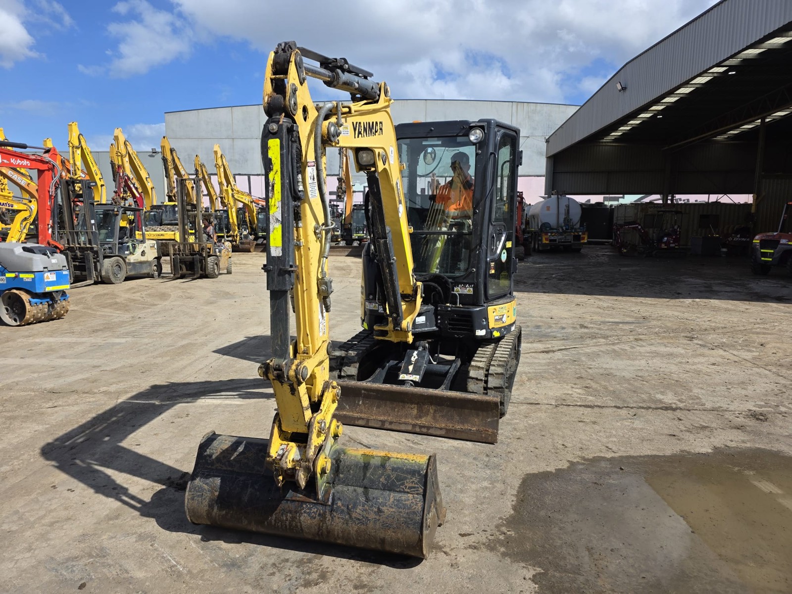 
								2021 Yanmar VIO30-6B 3.3T Excavator full									