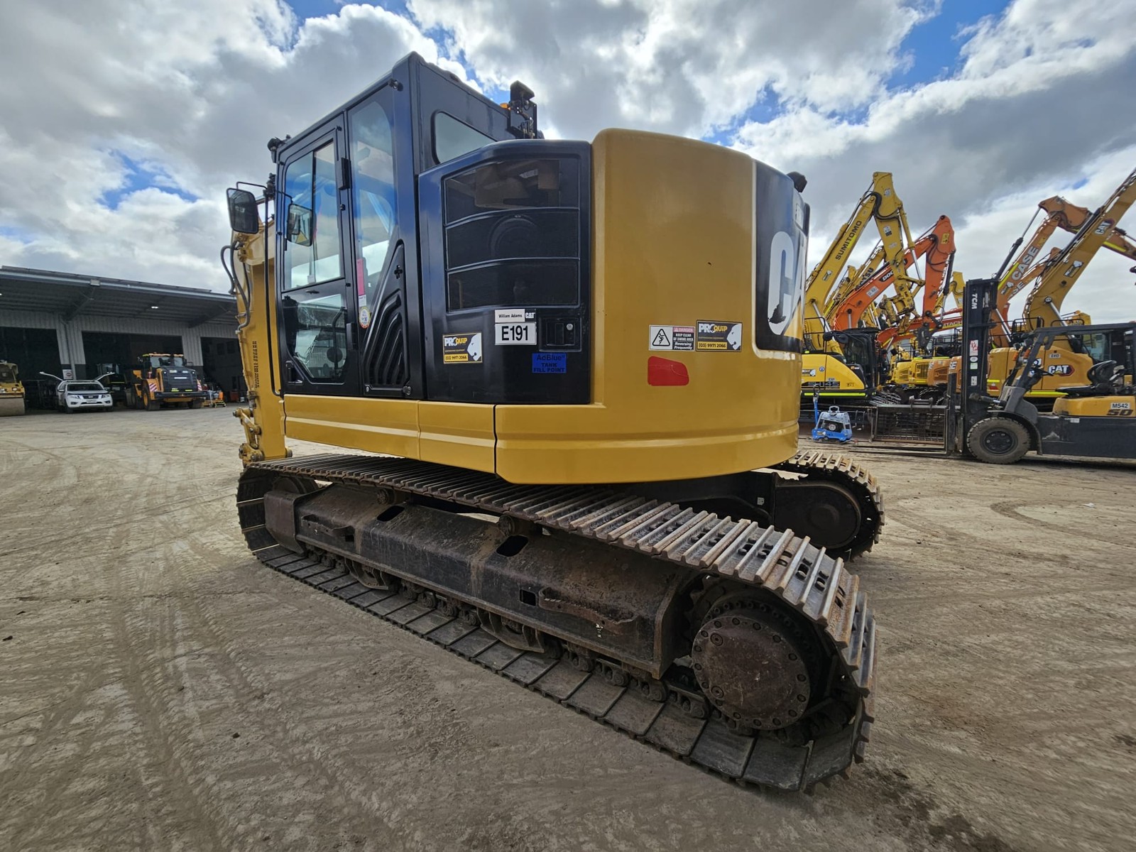
								2017 Caterpillar 325FL 25T Excavator full									