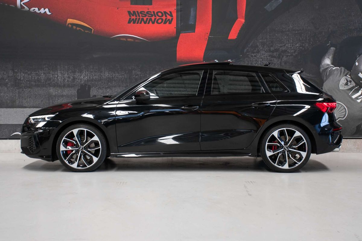 
								2022 Audi S3 full									