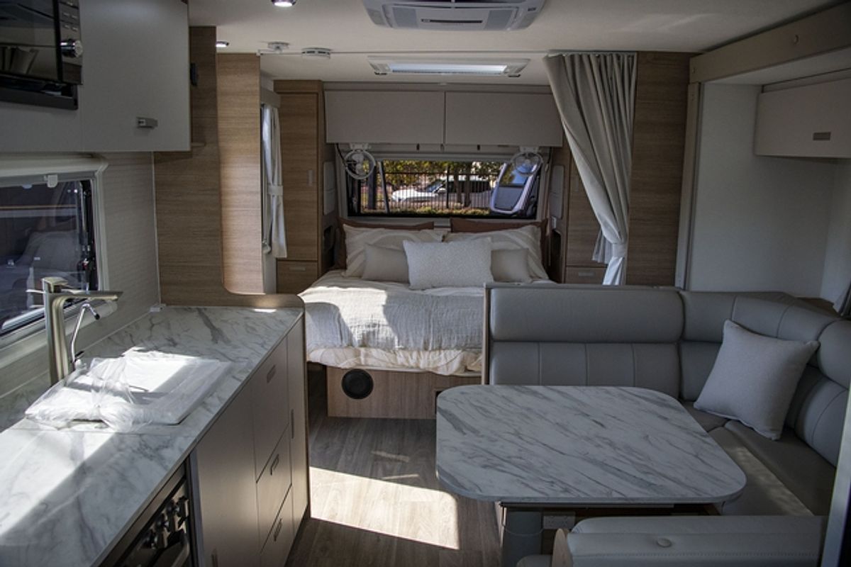 
								2026 Jayco Silverline Caravan 25.78-6.OB.SL-MY26 full									