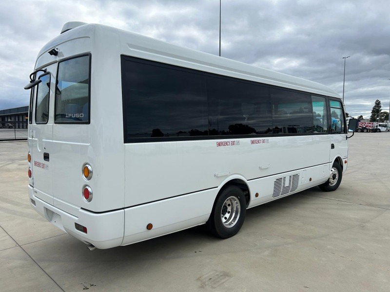 
								2026 Mitsubishi Fuso Rosa 22 Seat Deluxe full									