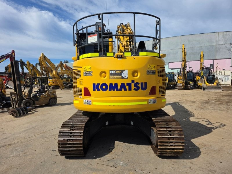 
								2021 Komatsu PC138US-11 15T Excavator full									