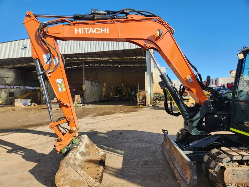 
								2023 Hitachi ZX85USB-5 8.7T Excavator full									