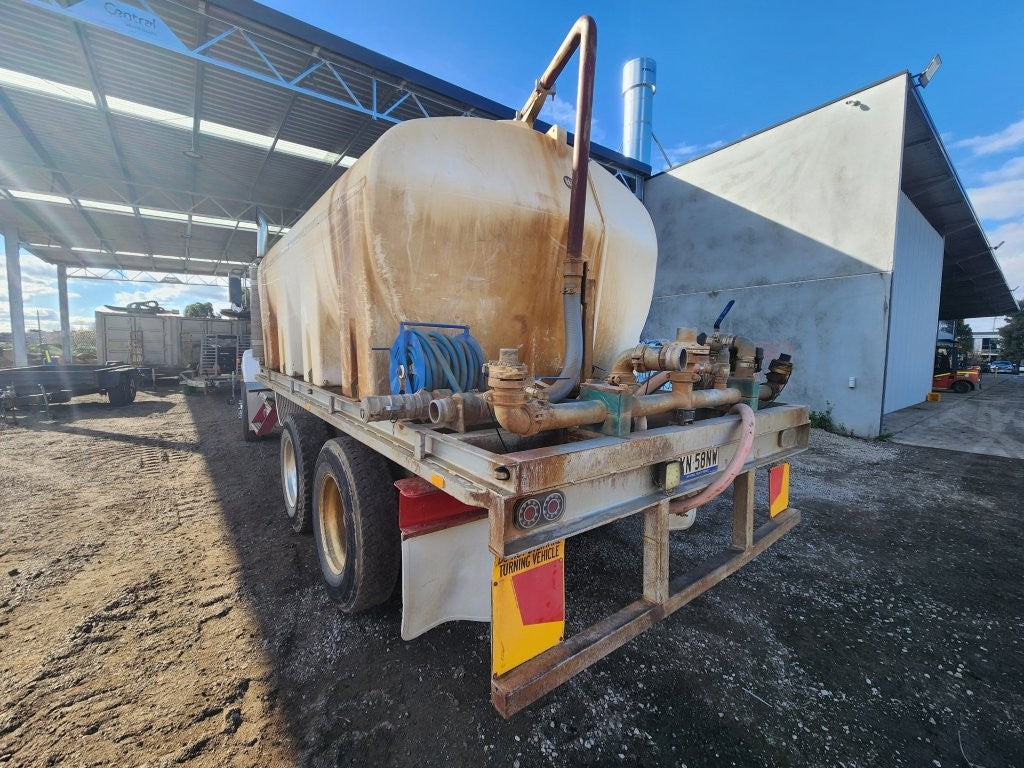 
								2008 Kenworth T358 6×4 Water Truck full									