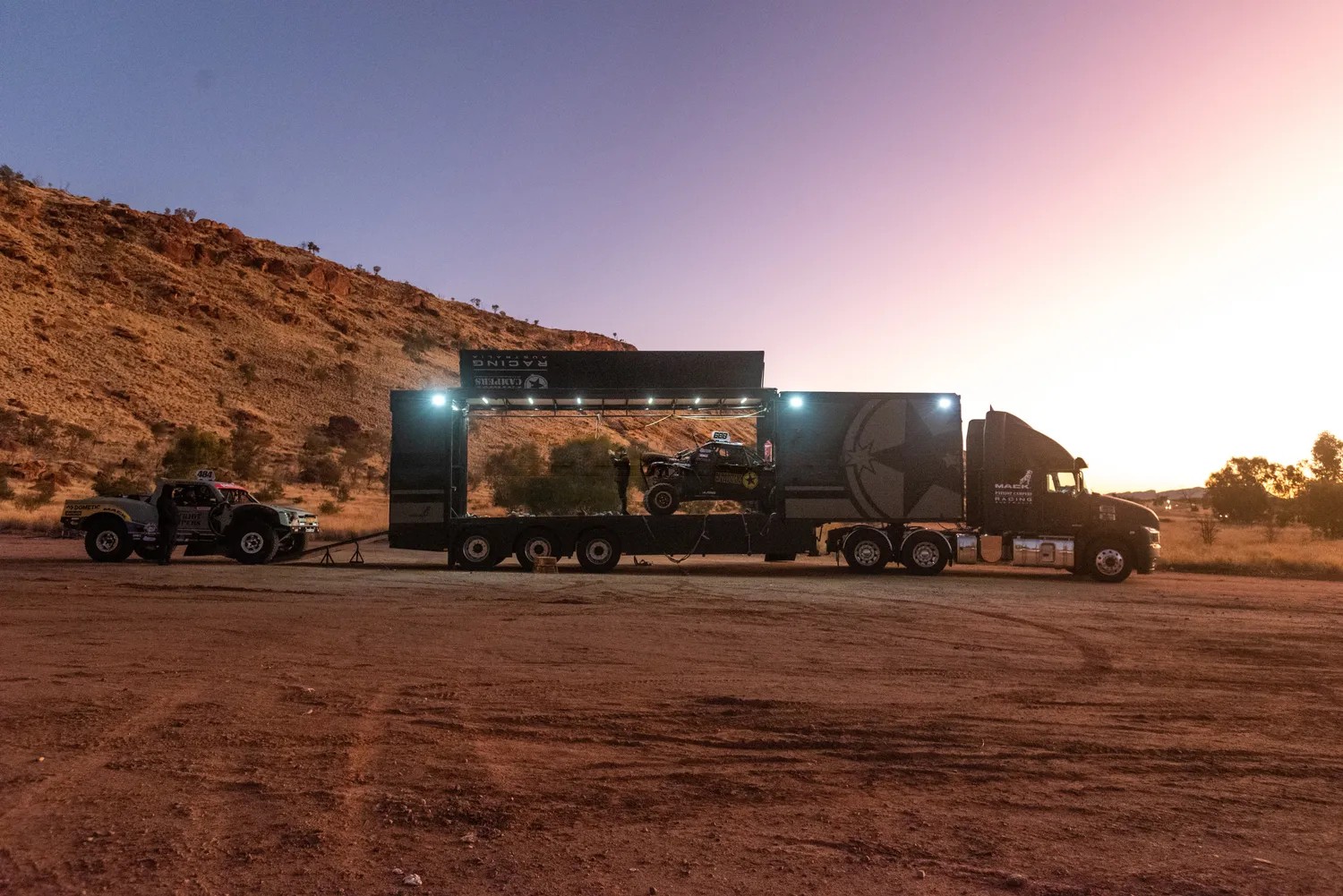 
								2020 Mack Anthem CMM and Trailer Package full									