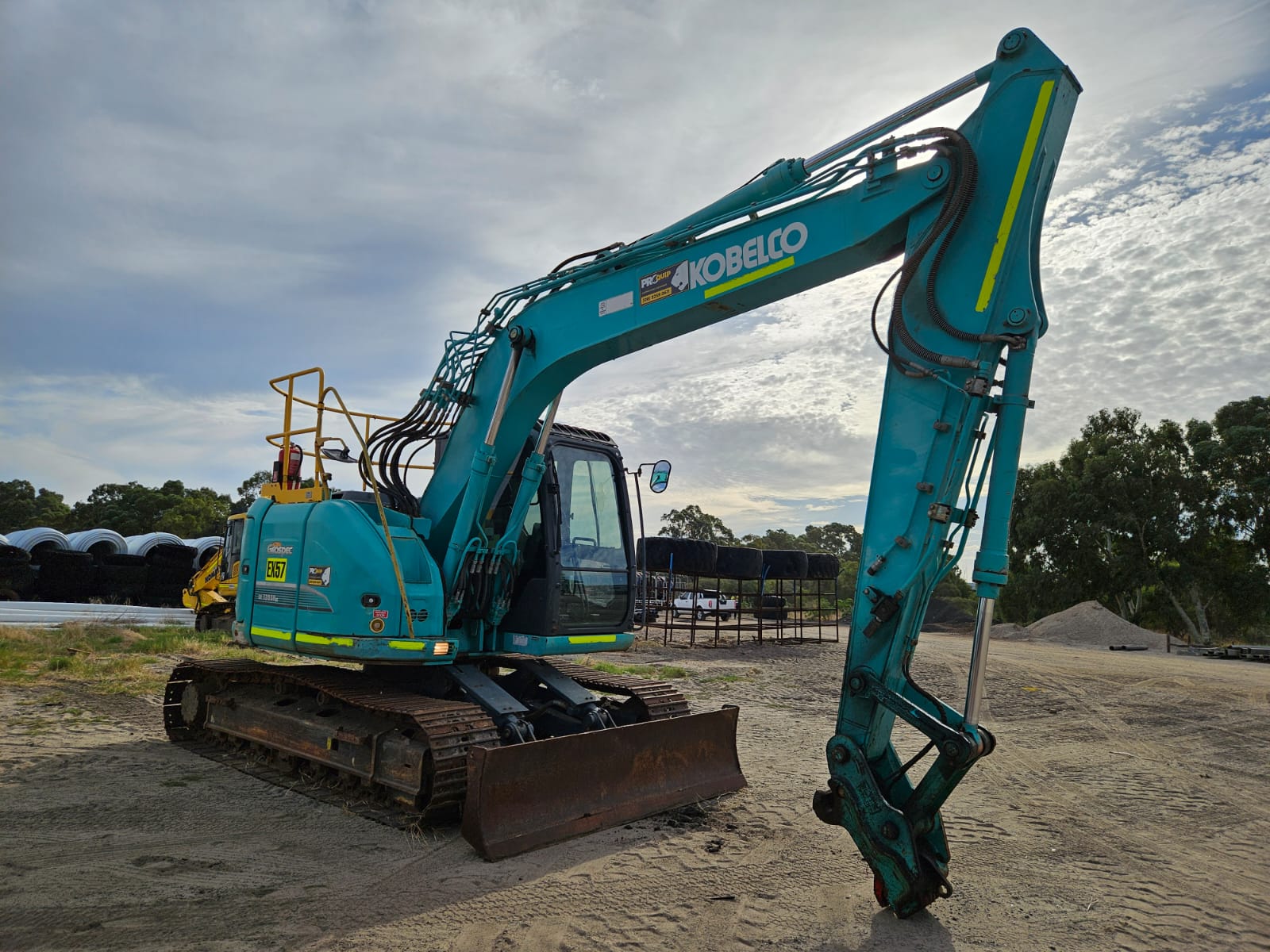 
								2018 Kobelco SK135SR LC 15T Excavator full									