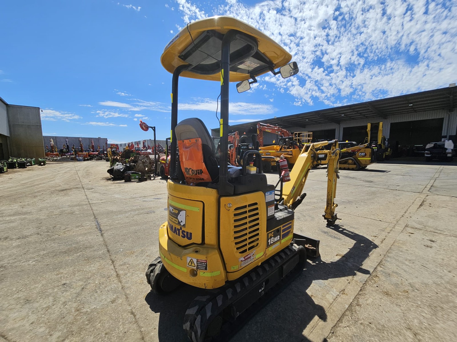 
								2022 Komatsu PC18MR-3 1.8T Excavator full									