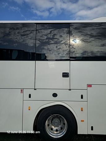 
								2020 Mercedes Benz 0500RF automatic 48 passenger toilet and wheelchair lift equipped coach full									