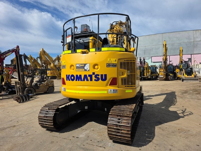 
								2021 Komatsu PC138US-11 15T Excavator full									