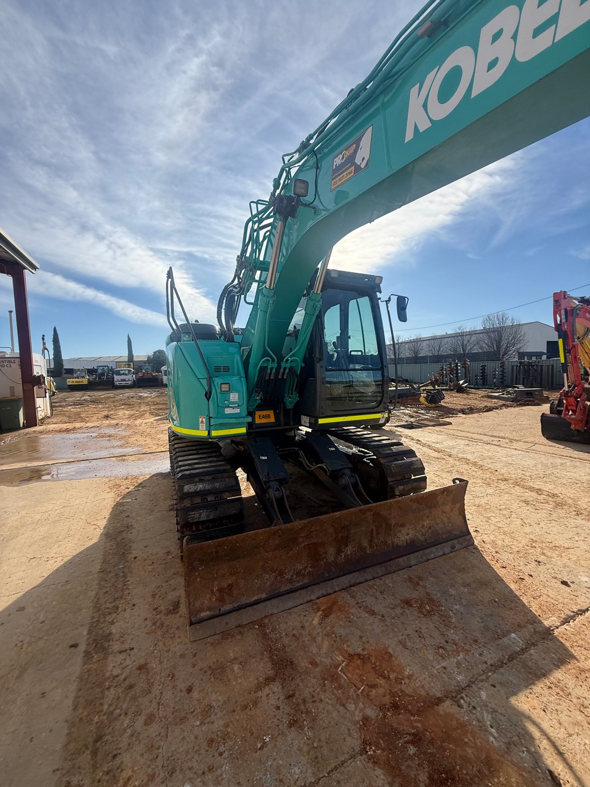 
								2021 Kobelco SK135SR-7 15T Excavator full									