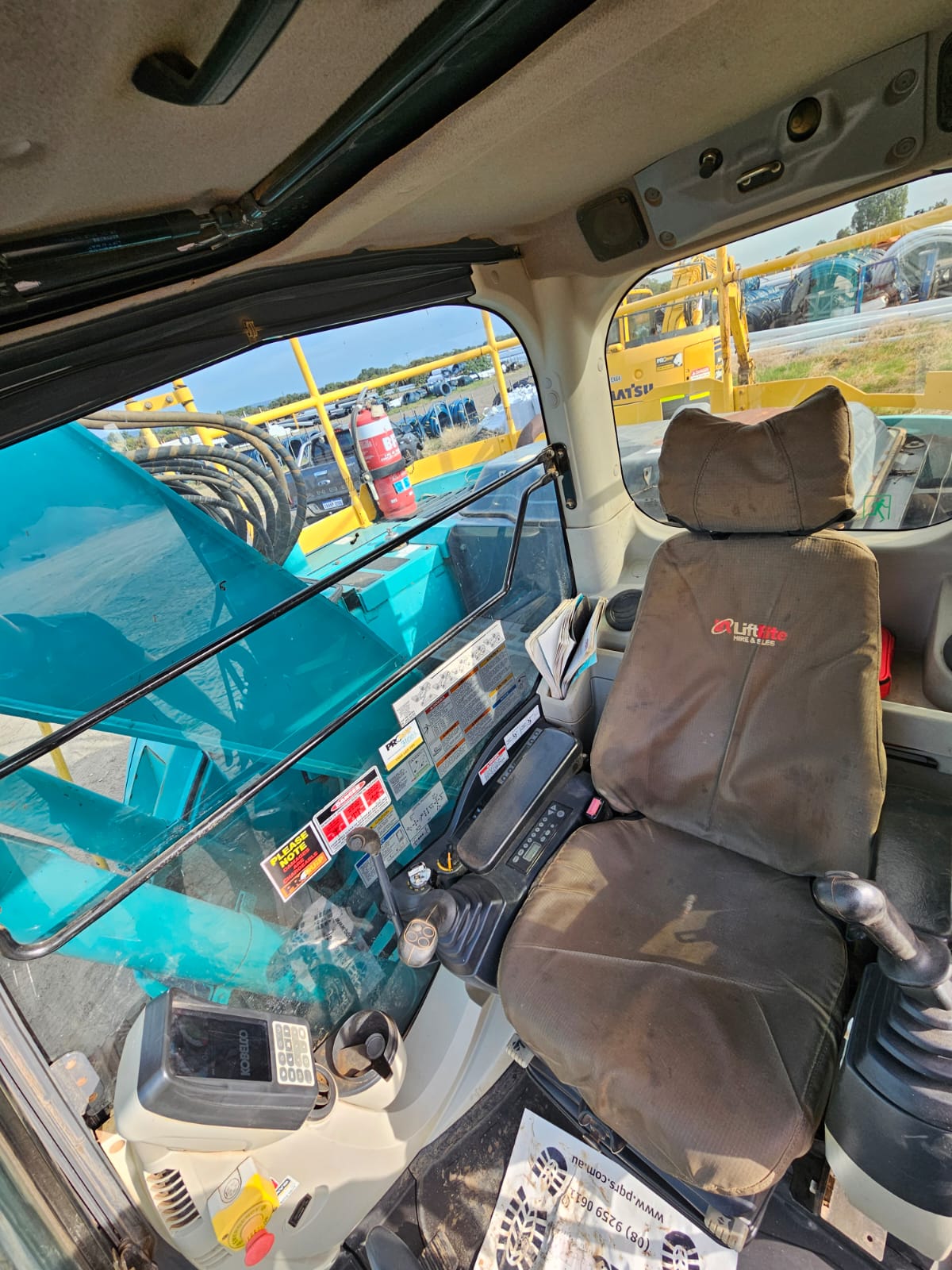 
								2018 Kobelco SK135SR LC 15T Excavator full									