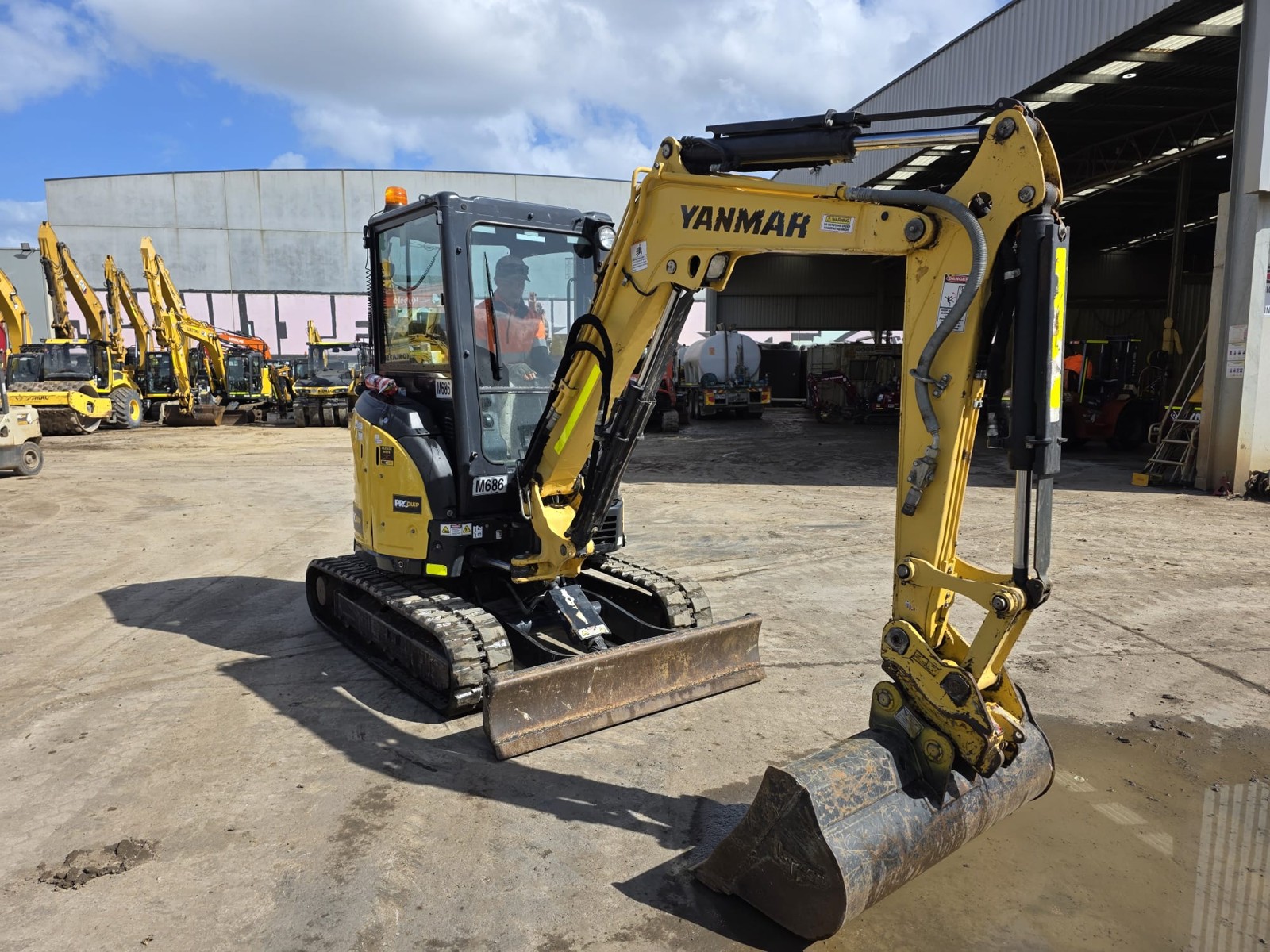 
								2021 Yanmar VIO30-6B 3.3T Excavator full									