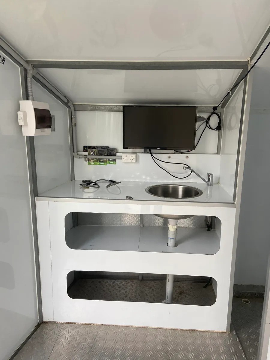 
								2018 KRB Custom Motorbike / Go Kart Trailer full									