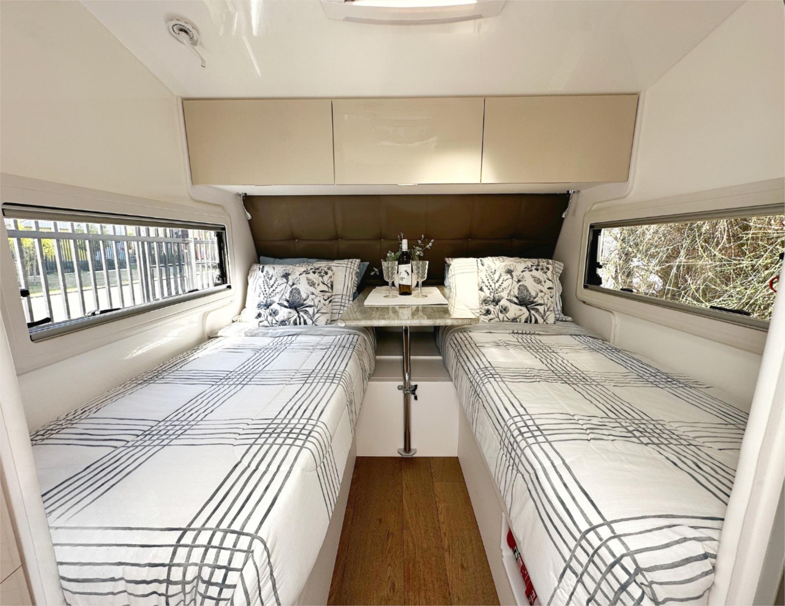 
								2023 Crusader CRV Gladiator Caravan 12 Footer full									