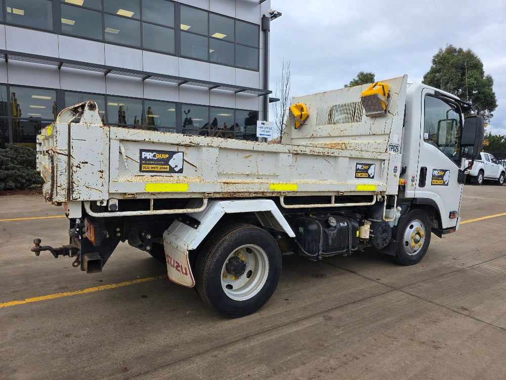 
								2021 Isuzu NMR45-150 Tipper full									