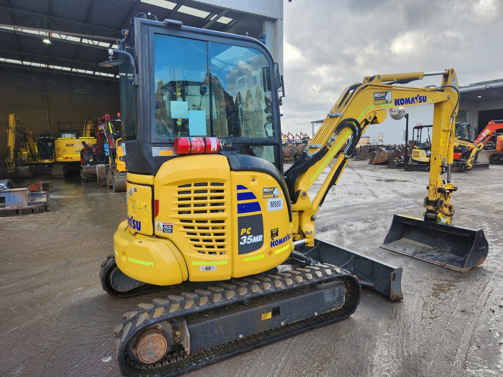
								2021 Komatsu PC35MR 3.7T Excavator full									