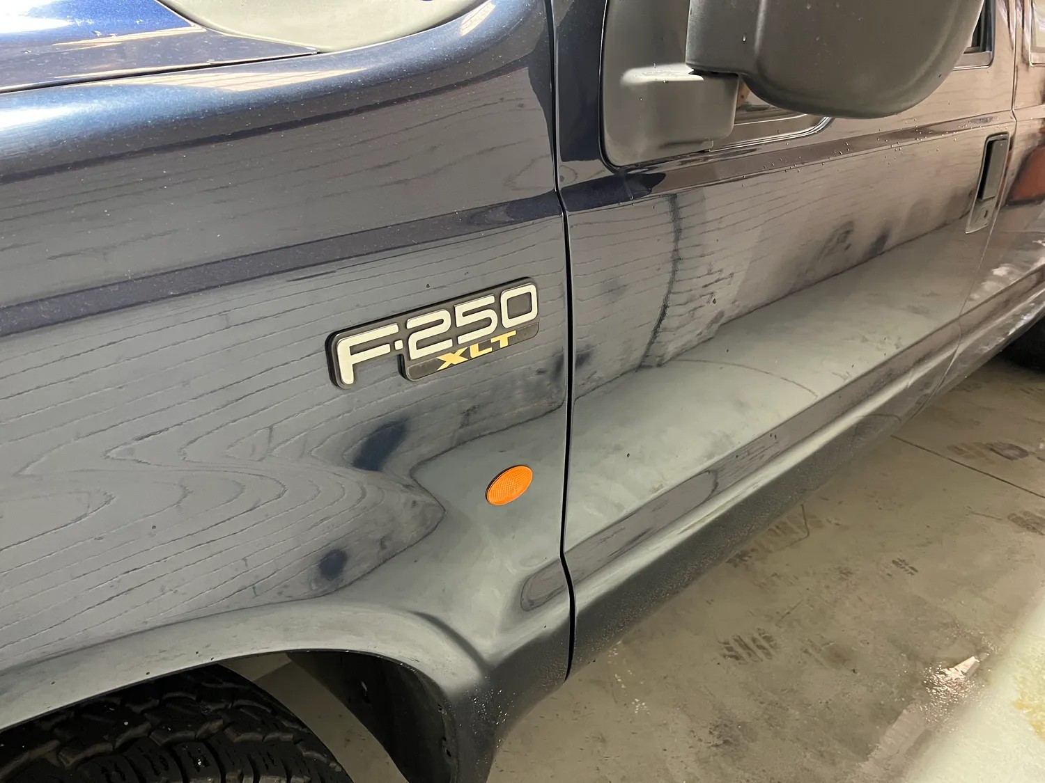 
								2002 Ford F250 and MRT Trailer full									