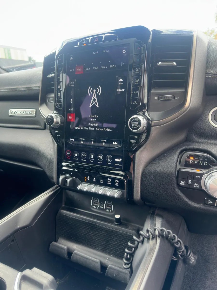 
								2020 RAM 1500 Rebel full									