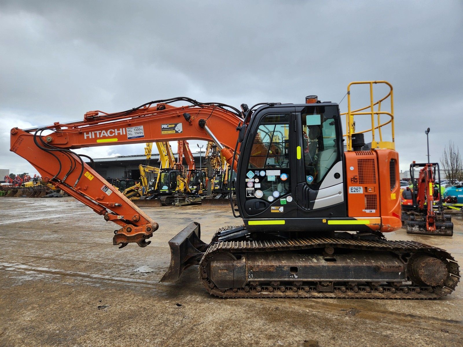 
								2020 Hitachi ZX135US-5B 15T Excavator full									