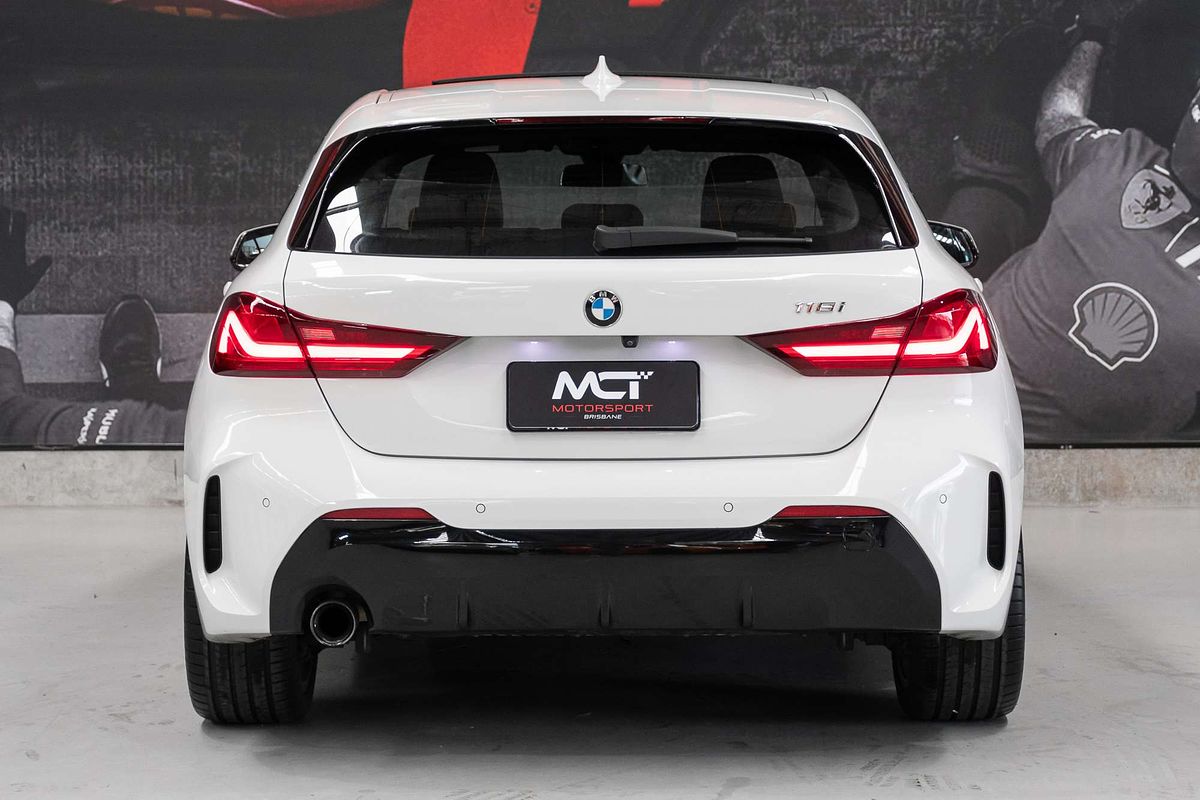 
								2021 BMW 1 Series 118i M Sport full									