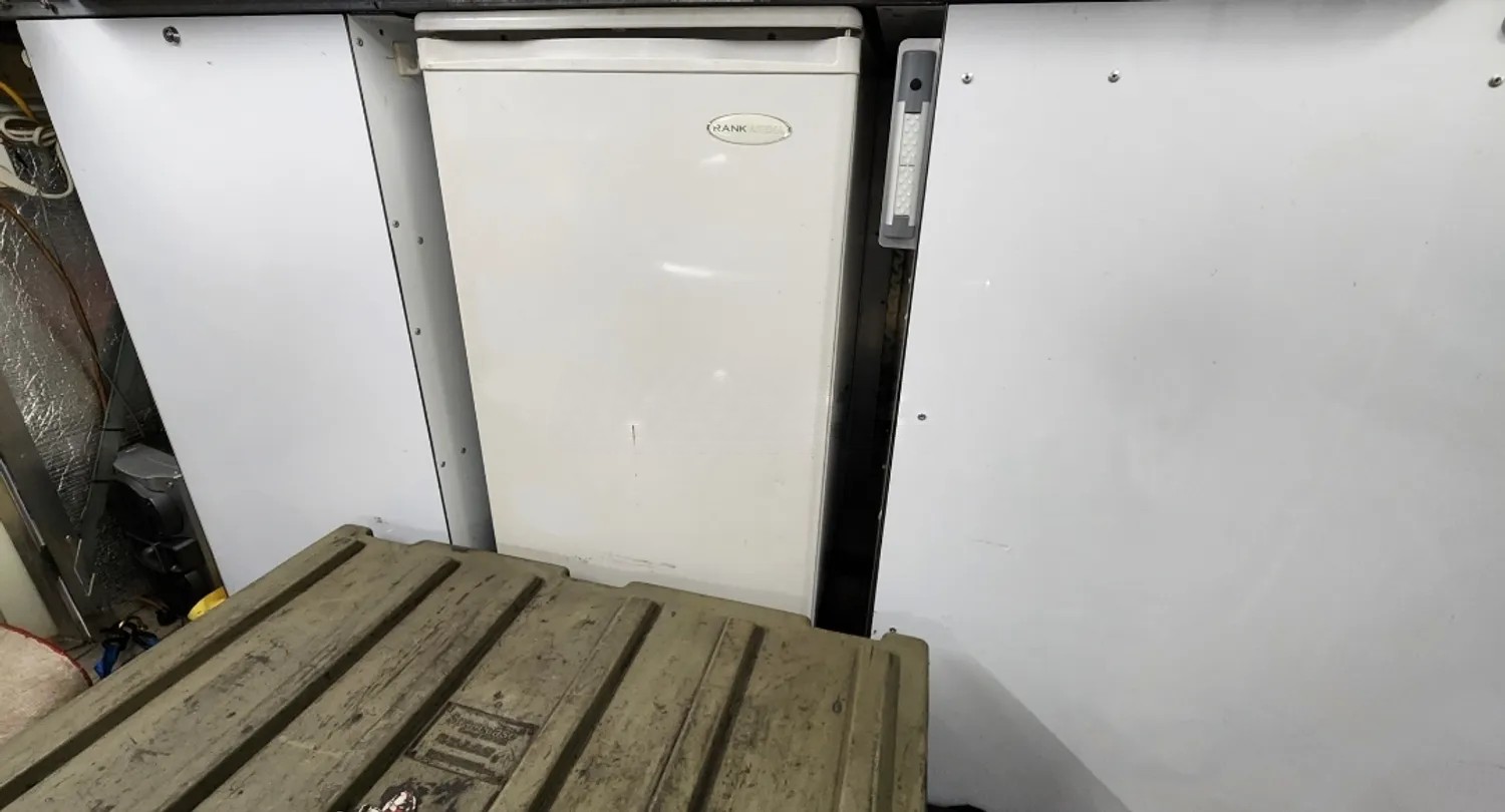 
								2007 GP Engineering Enclosed full									