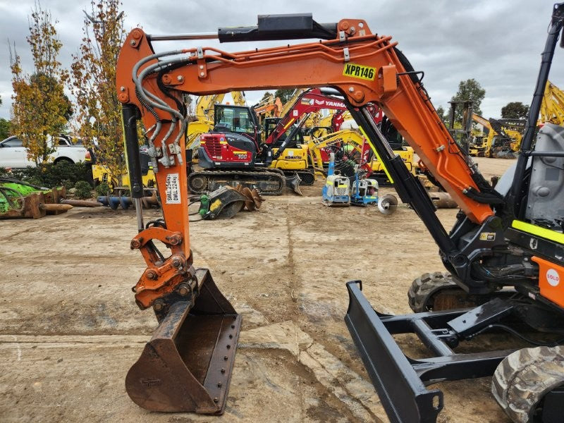 
								2022 Hitachi ZX33U-5 3.4T Excavator full									