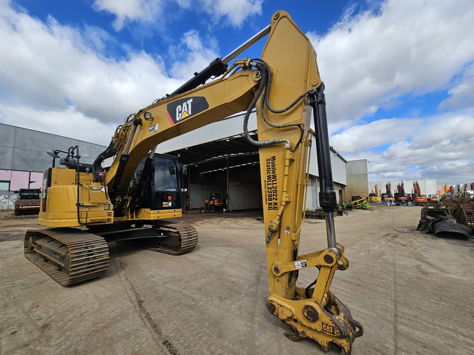 
								2017 Caterpillar 325FL 25T Excavator full									