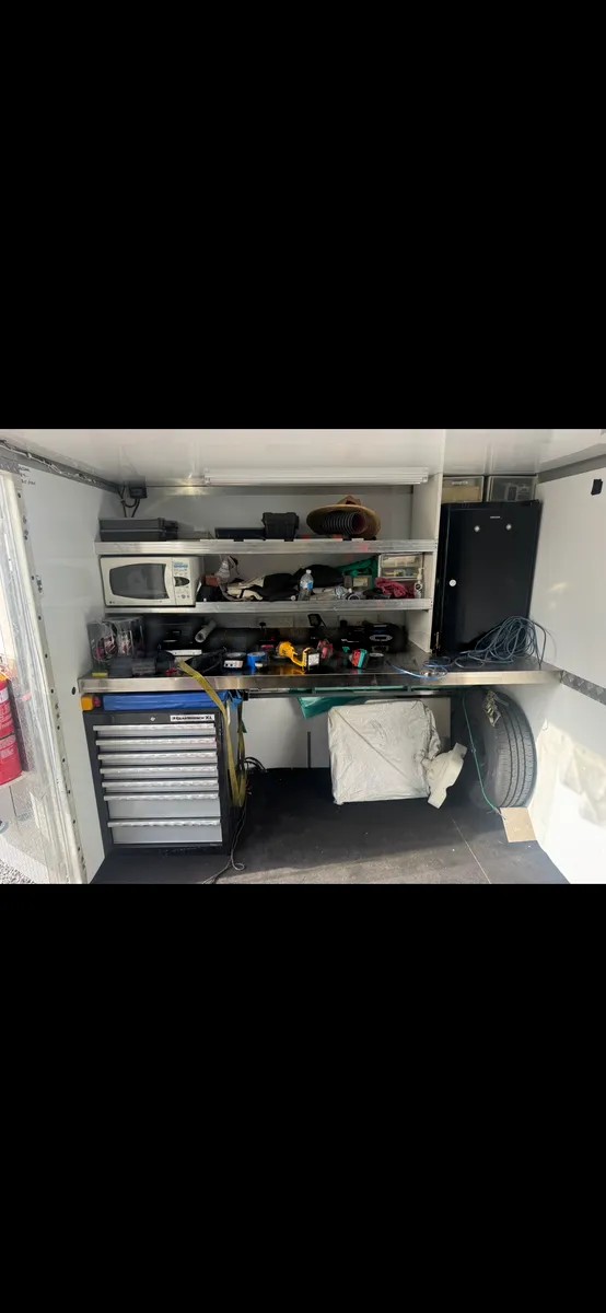 
								2018 South West Trailers/Lawes Motorsport Trailer full									