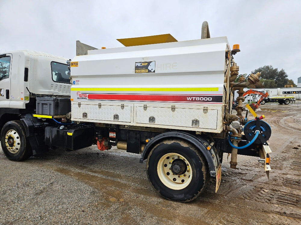 
								2021 Isuzu FVD 165-300 Water Truck full									