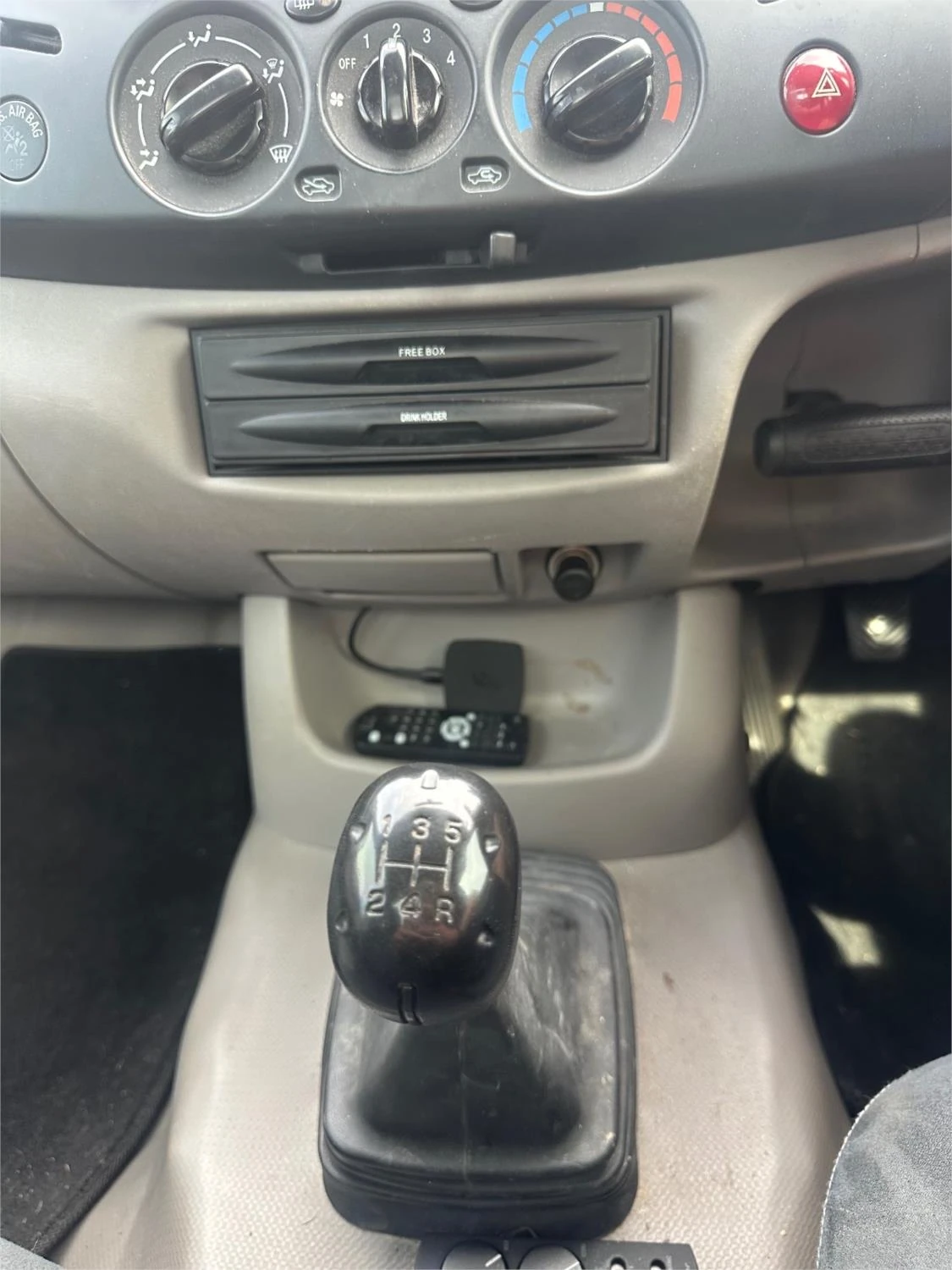 
								2012 Mitsubishi Triton GLX full									